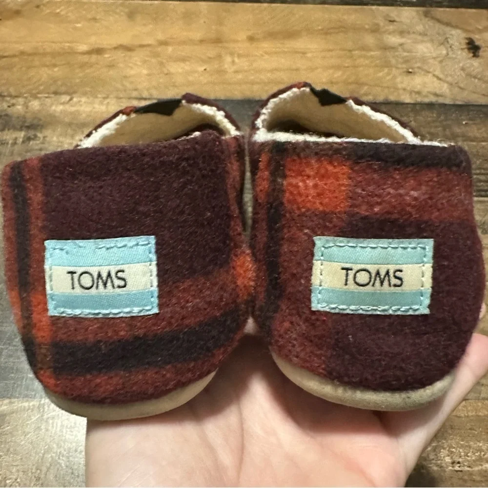 Toms Redondo Plaid Slip On Flats